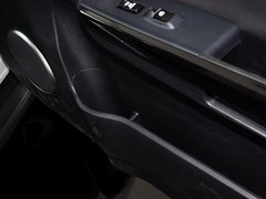 2013款 智尊版 2.0T 手动 四驱精英型 5座