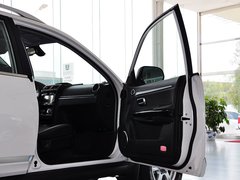 2013款 智尊版 2.0T 手动 四驱精英型 5座