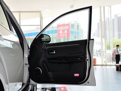 2013款 智尊版 2.0T 手动 四驱精英型 5座