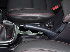 2013款 智尊版 2.0T 手动 四驱精英型 5座