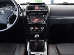 2013款 智尊版 2.0T 手动 四驱精英型 5座