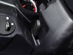 2013款 智尊版 2.0T 手动 四驱精英型 5座