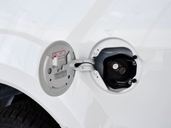 2013款 智尊版 2.0T 手动 四驱精英型 5座