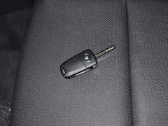 2013款 智尊版 2.0T 手动 四驱精英型 5座