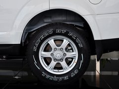 2013款 智尊版 2.0T 手动 四驱精英型 5座