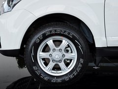 2013款 智尊版 2.0T 手动 四驱精英型 5座