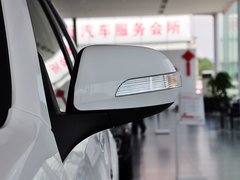 2013款 智尊版 2.0T 手动 四驱精英型 5座