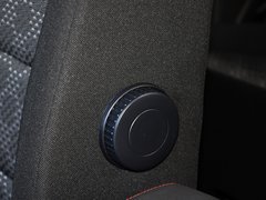 2013款 智尊版 2.0T 手动 两驱进取型 5座