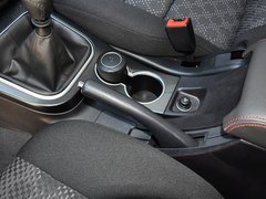 2013款 智尊版 2.0T 手动 两驱进取型 5座