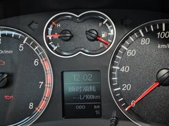 2013款 智尊版 2.0T 手动 两驱进取型 5座