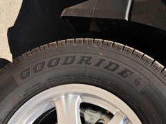2013款 智尊版 2.0T 手动 两驱进取型 5座
