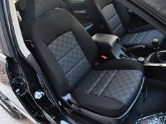 2013款 智尊版 2.0T 手动 两驱进取型 5座