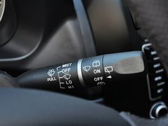 2013款 智尊版 2.0T 手动 两驱进取型 5座