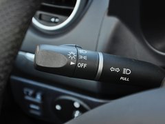 2013款 智尊版 2.0T 手动 两驱进取型 5座