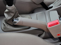 2013款 2.0 GL 手动两驱 5座