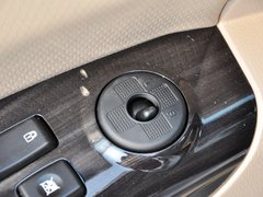 2013款 2.0 DLX 自动两驱 5座