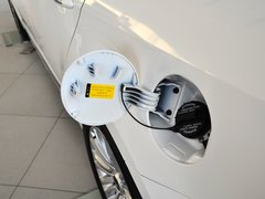 2013款 2.4L自动 商务天窗型 国IV
