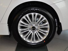 2013款 2.4L自动 商务天窗型 国IV