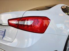 2013款 2.4L自动 商务天窗型 国IV