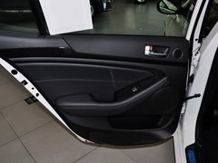 2013款 2.4L自动 商务天窗型 国IV