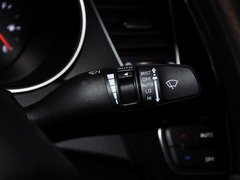 2013款 2.4L自动 商务天窗型 国IV