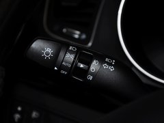 2013款 2.4L自动 商务天窗型 国IV