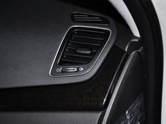 2013款 2.4L自动 商务天窗型 国IV