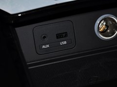 2013款 2.4L自动 商务天窗型 国IV