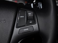 2013款 2.4L自动 商务天窗型 国IV