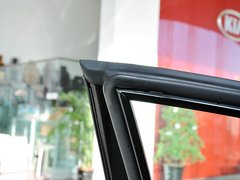 2013款 2.4L 自动 商务天窗型 国V