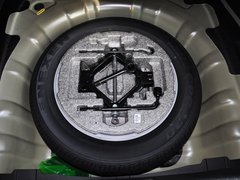 2013款 2.4L 自动 商务天窗型 国V