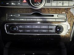 2013款 2.4L 自动 商务天窗型 国V