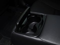 2013款 2.4L 自动 商务天窗型 国V