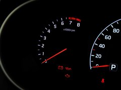 2013款 2.4L 自动 商务天窗型 国V