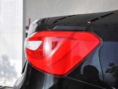 2013款 2.4L 自动 商务天窗型 国V