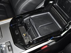 2014款 5.0T 自动 SC锋尚创世版 5座