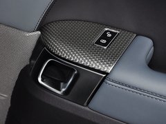 2014款 5.0T 自动 SC锋尚创世版 5座