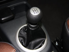 2013款 1.6L 手动 酷锐版