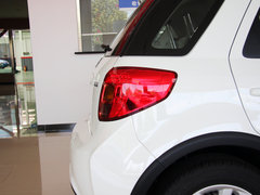 2013款 1.6L 手动 酷锐版