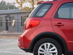 2013款 1.6L 自动 酷锐版