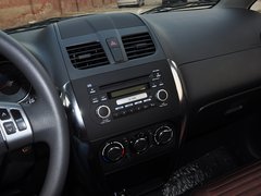 2013款 1.6L 自动 酷锐版