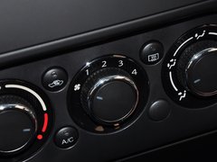 2013款 1.6L 自动 酷锐版