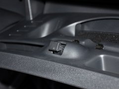 2013款 1.6L 自动 风尚陈坤出色版