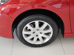 2013款 1.6L 自动 风尚陈坤出色版