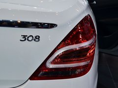 2013款 1.6L 手动 优尚陈坤出色版