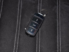 2013款 2.0TSI DSG 尊贵型