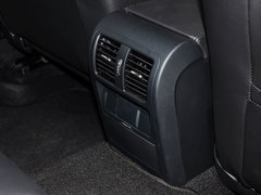 2013款 1.8TSI DSG 尊贵型