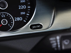 2013款 1.8TSI DSG 尊贵型