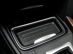 2013款 328i 2.0T 自动 风尚设计套装