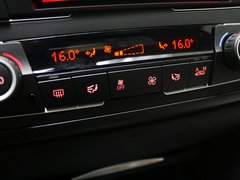 2013款 328i 2.0T 自动 风尚设计套装